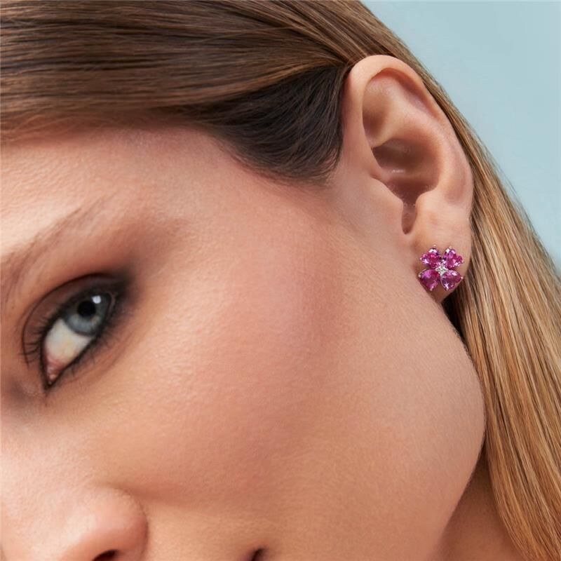 Brinco Prata Cristais de Coração Rosa