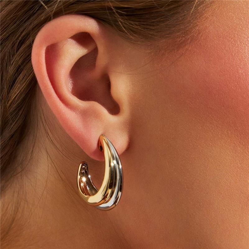 Brinco Duo Contorno em ouro 18k e 24k, semijoia antialérgica, dois tons, 3cm de altura, 2,4cm de largura, alta qualidade.