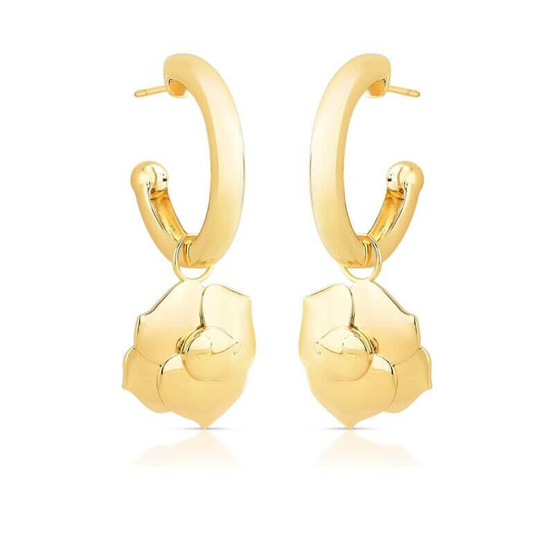Brinco Vera de Argola em ouro 18k, semijoias antialérgicas, altura 3.3cm, largura 2.6cm, acabamento liso, peso 20,40g.