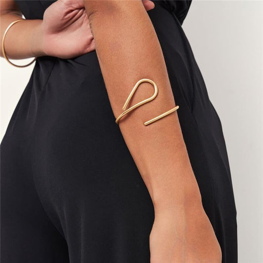 Bracelete Curvo Acetinado