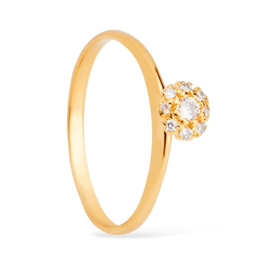Anel dourado com zircônias, semijoia de alta qualidade antialérgica, 18k e 24k, espessura de 0,4cm e peso de 1,5g.