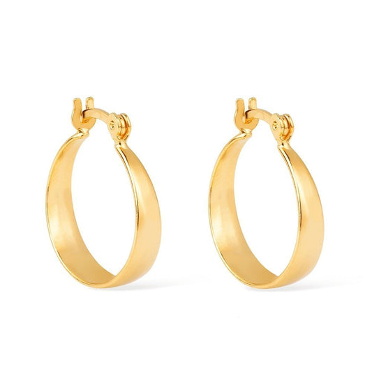 Brinco de argola dourado médio banhado a ouro 24K, semijoia antialérgica de alta qualidade, estilo clássico e elegante.