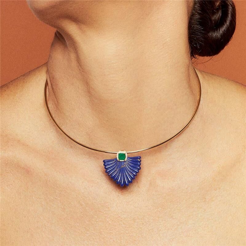 Colar Pavão Aro com lápis-lazúli, esmeralda, zircônia, banho dourado, 35cm, semijoias de alta qualidade, material antialérgico 18k, 24k.