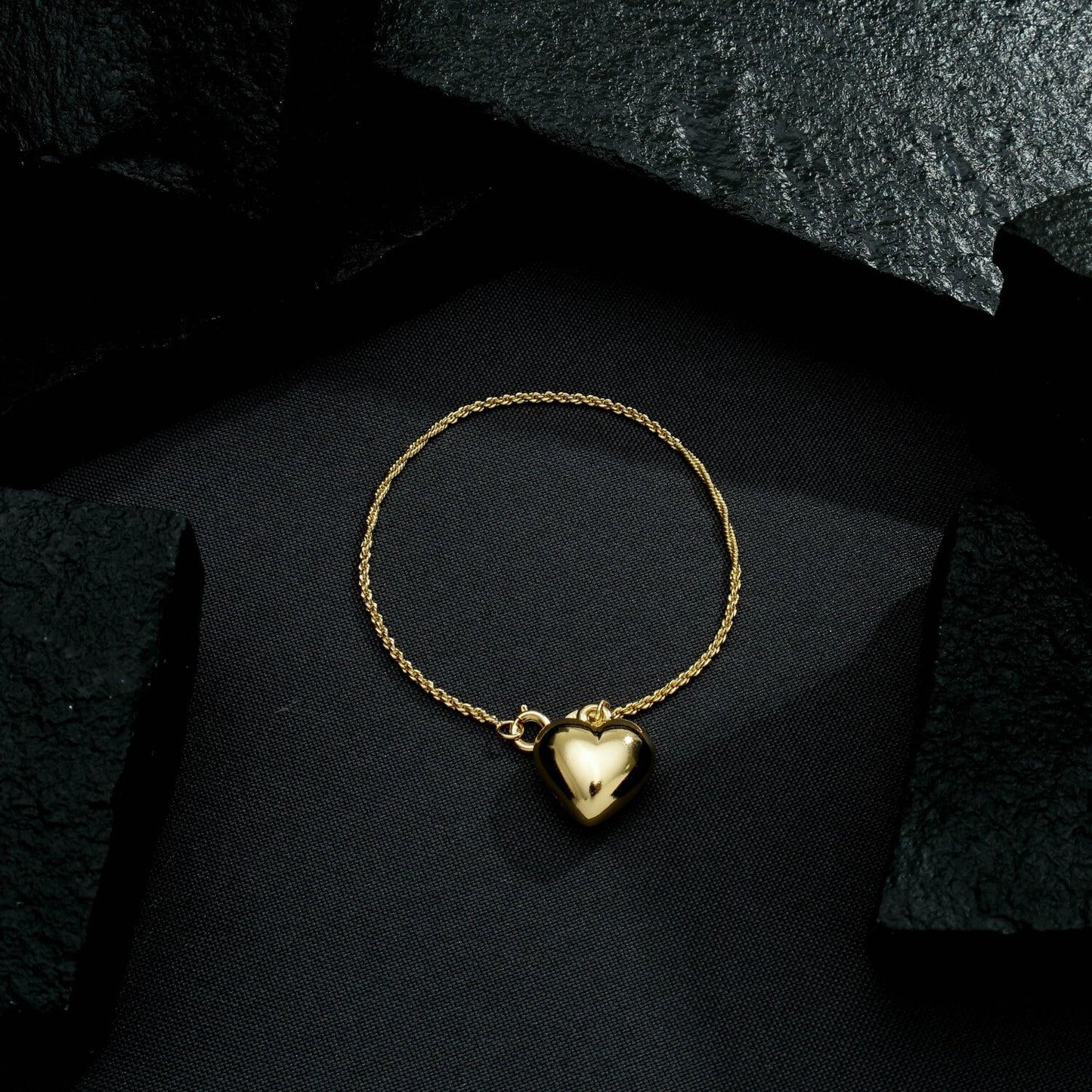 Pulseira Coração Único em Cordão Baiano Dourado